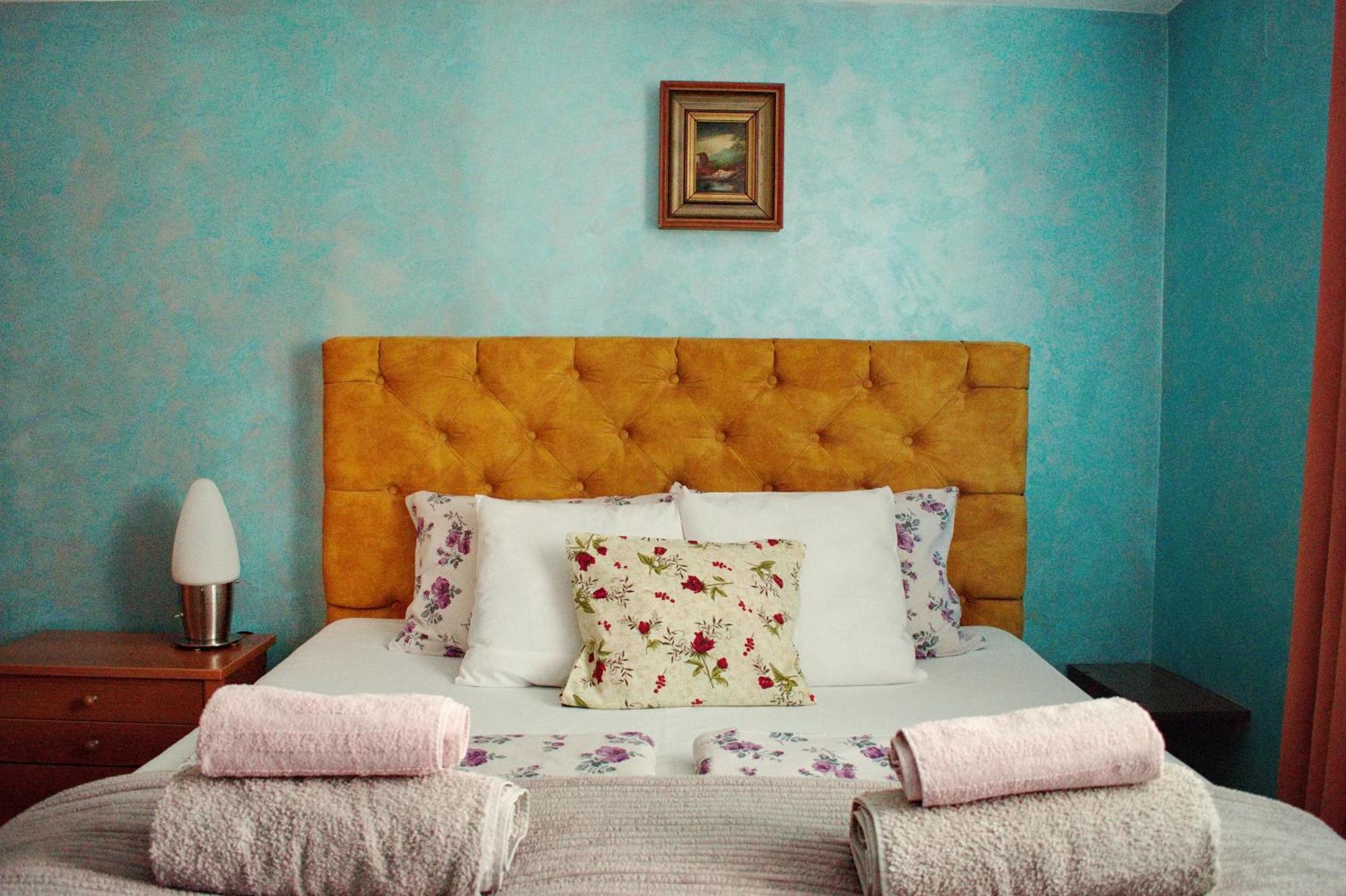 Marilyn Apartments Semendire Dış mekan fotoğraf