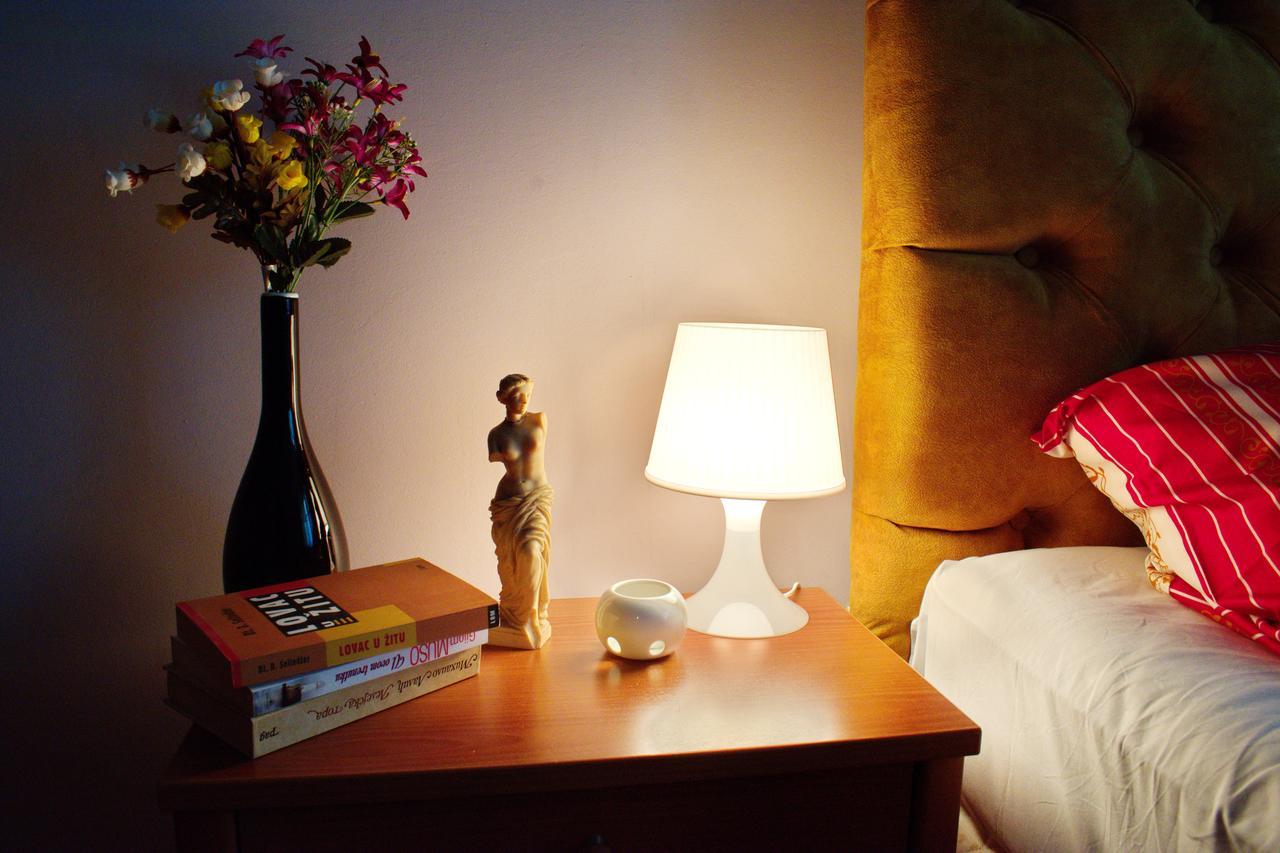 Marilyn Apartments Semendire Dış mekan fotoğraf